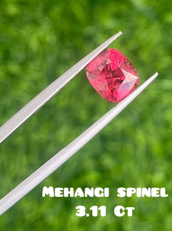 MEHANGI SPINEL 3.11 CT