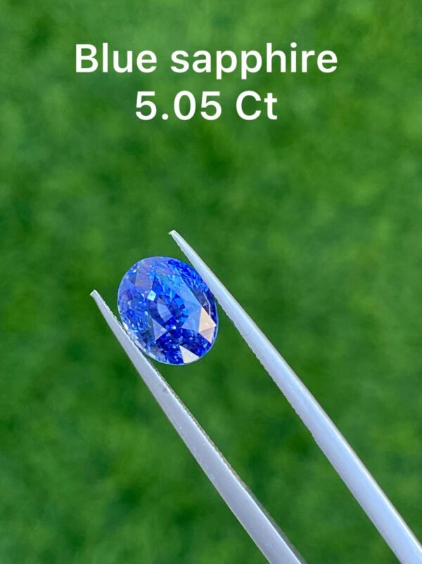 BLUE SAPPHIRE (H) 5.05 CT