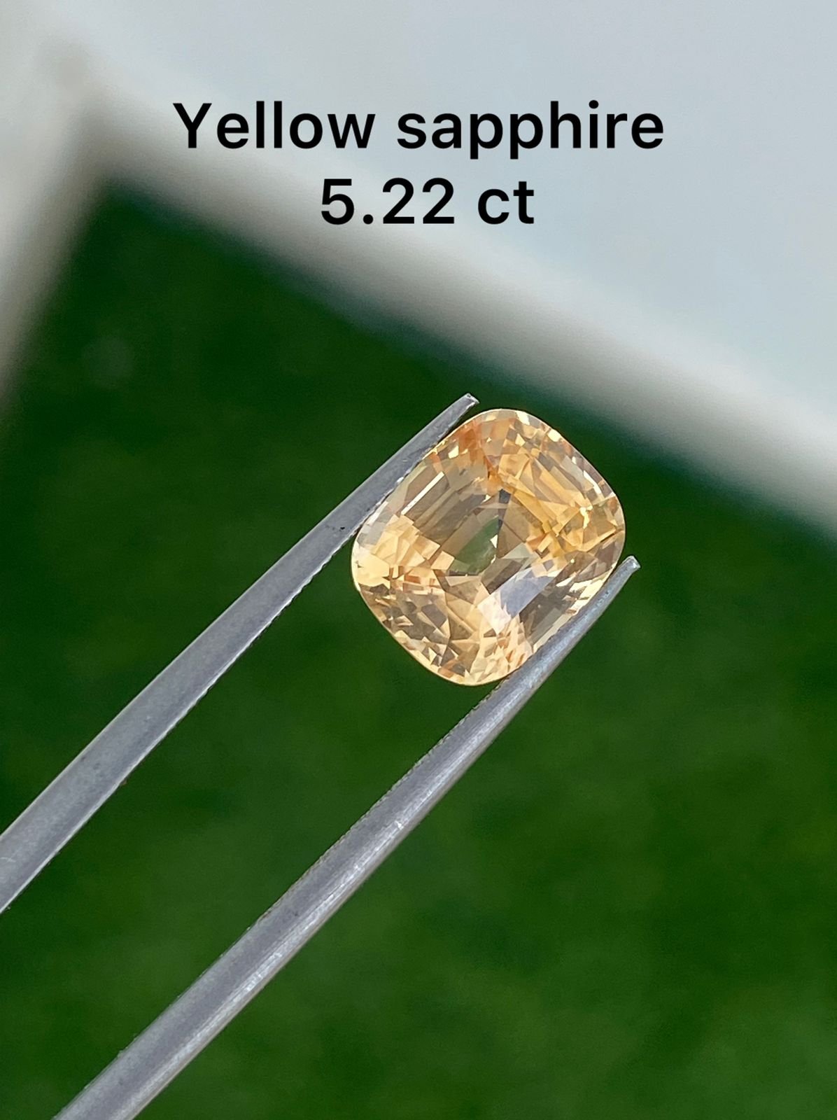 YELLOW SAPPHIRE (N) 5.22 CT