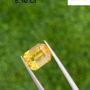 YELLOW SAPPHIRE 5.10 CT (N)